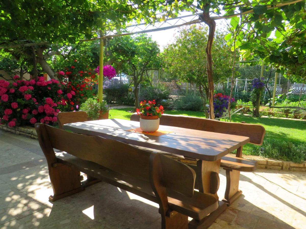 Beach Apartment Roza Biograd Oneroom - Premium Location บีโอกราดนาโมรู ภายนอก รูปภาพ